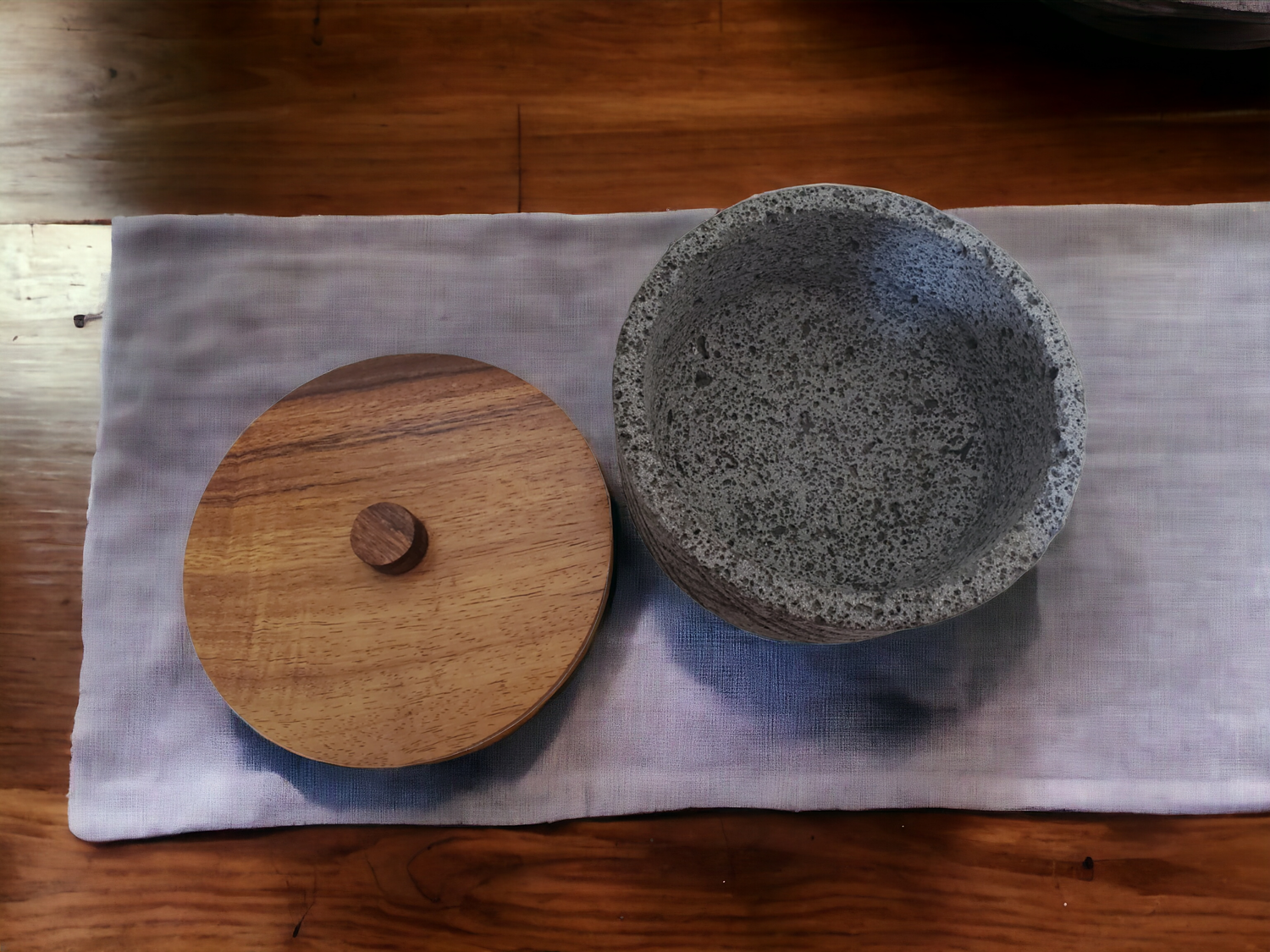 Style Slash Wood Top Molcajete - Lava Stone - 8 Inch Molcajete Accessories Kitchen & Dining Molcajete
