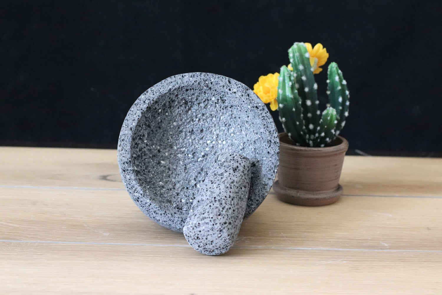 Mighty Bowl & Pestle - Lava Stone - 6 Inch Molcajete 6 Inch Round